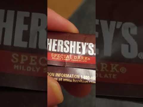 HERSHEY'S SPECIAL DARK MILDLY SWEET CHOCOLATE REVIEW #HERSHEY'S