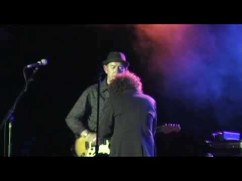 Leo Sayer - Raining In My Heart