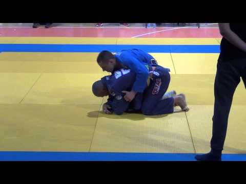 Vladimir Prodanović vs Branko Simonović -polufinale- 82,3 kg Advanced Cat.  BJJ Serbian Open 2014