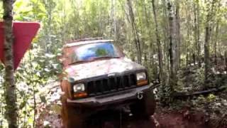preview picture of video '2 Jeep XJ Cherokee's wheeling in Gilbert, MN.'