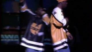 Wu-Tang Clan- C.R.E.A.M. Live At The Source Awards
