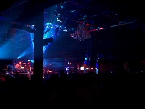 The Disco Biscuits 9.27.09 - The Very Moon (jam into You and I)