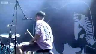 Death From Above 1979 - Little Girl - Sub. Español e Ingles Live 2015