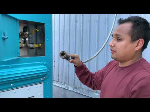 Food Truck - Filling the Water Tank