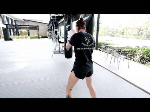 Meditative Slow Motion Bagwork - Sylvie von Duuglas-Ittu