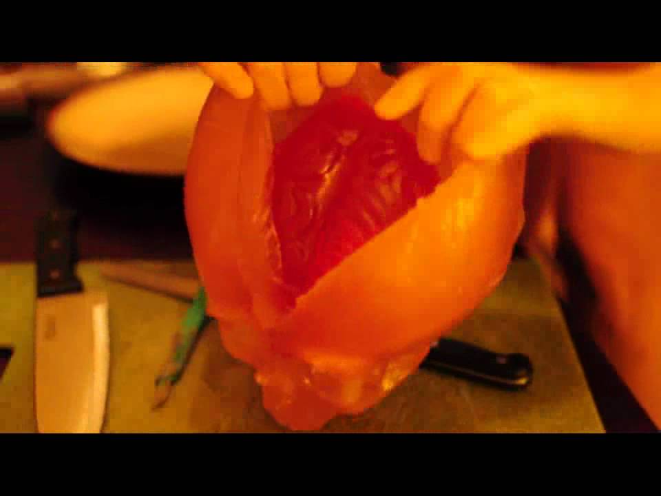 Cutting The Flaming Lips Gummy Skull - YouTube