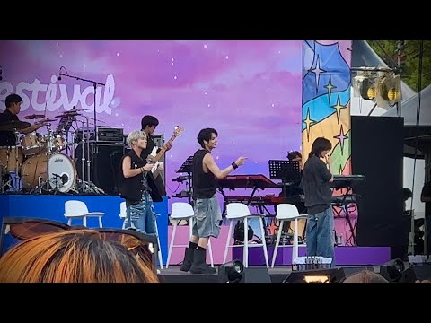 230611 happy fools — txt @ weverse con festival 2023