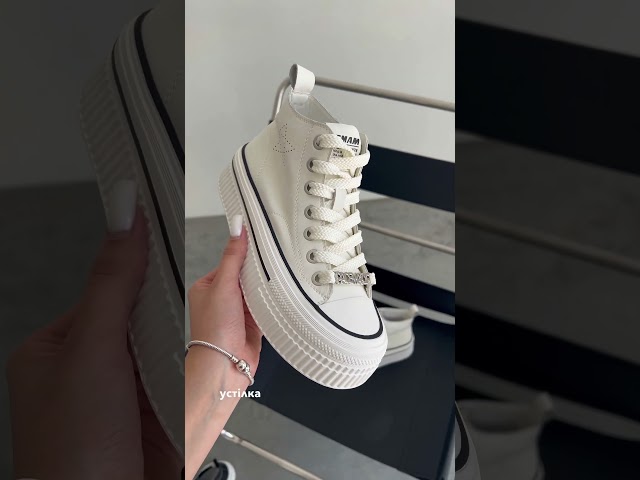 Чоботи жіночі шкіряні байка хутро 592641 Чорний Кеди жіночі шкіряні високі 589442 Білі