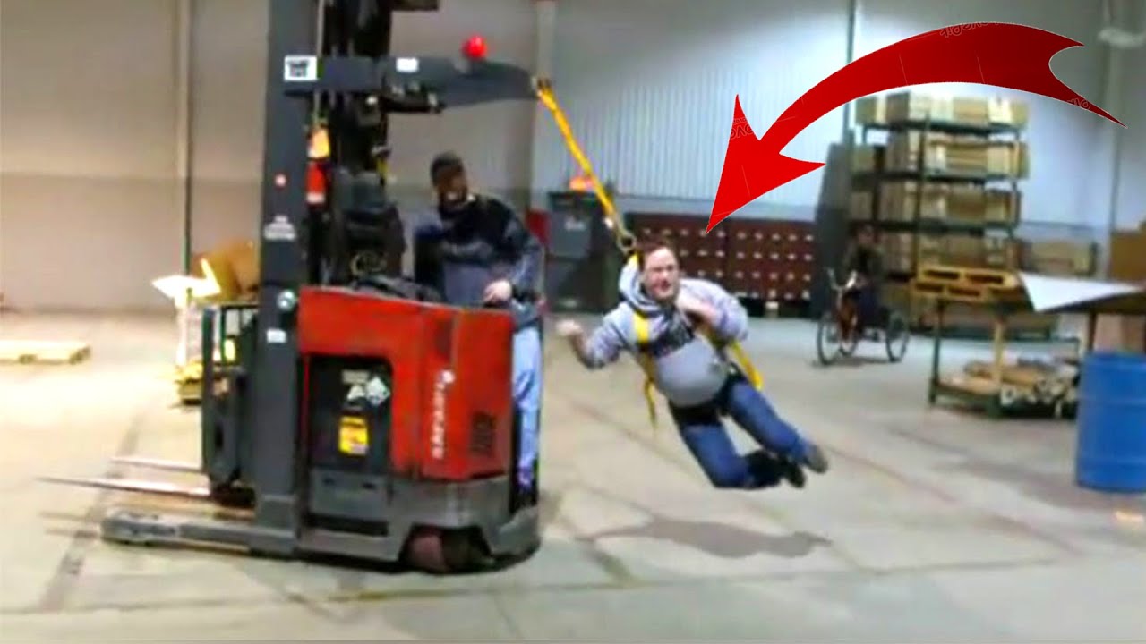 Top 10 EXTREMELY DANGEROUS Driving FORKLIFT Fails