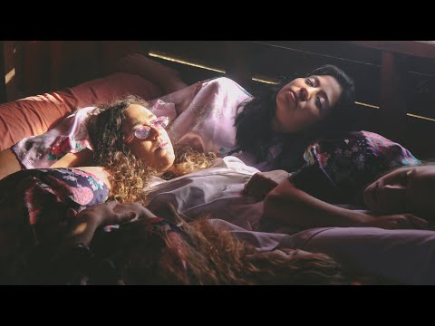 Pearl Earl - Something's Gotta Change