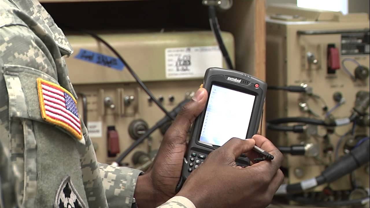 Paratroopers train to conduct electronic warfare