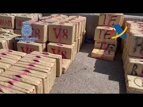 Intervenidas 35 toneladas de hachís tras el abordaje simultáneo de 4 veleros, uno en Algeciras
