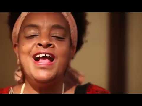 Quatro Cântaros - Mataji - Eu vi mamãe Oxum na cachoeira