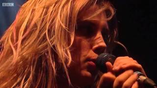 Wolf Alice - Giant Peach (Live 2015)