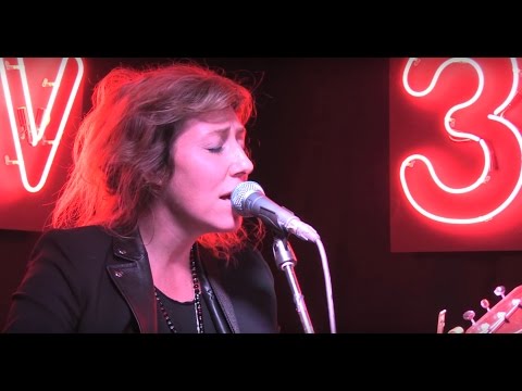 The Wainwright Sisters  - 'Runs in the Family'