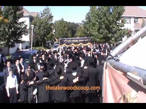 Shifmann Hachnosas Sefer Torah Villas Shul