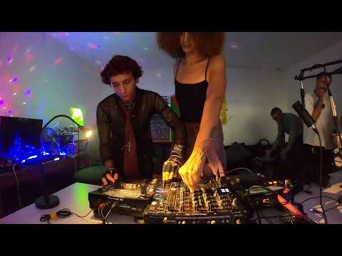 On Air: Vimana by Astrea e farruSko