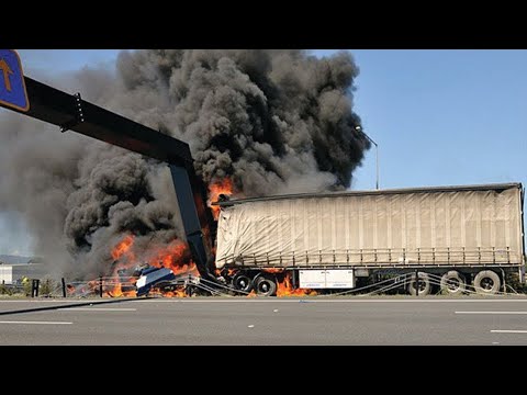 30 Dangerous IDIOTS Truck & Cars Driving Skills | Heavy Truck Disaster, Excavator Operation Fails