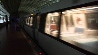 preview picture of video 'WMATA Yellow Line train to Stadium-Armory arrives at Pentagon City station'