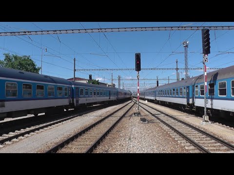 Souběžný odjezd vlaků R 1540 F. A. Gerstner a R 666 Vajgar - České Budějovice, 18.7.2016