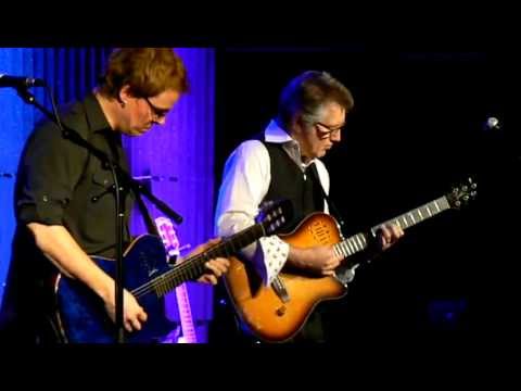 Rik Emmett & Dave Dunlop - Superstition (Stevie Wonder ) 2011