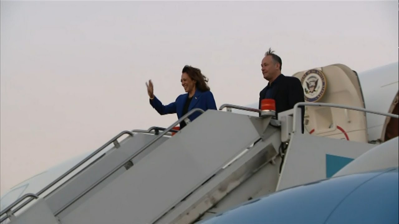 Kamala Harris arrives in Chicago ahead of DNC