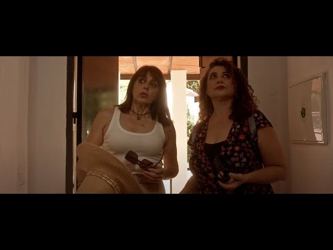 LA BRUJA Amparo Calzada y Teresa Alarcón