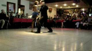 Natalia Pombo y José Manrique en PRAKTIKA8 bailaron Los Pájaron Perdidos