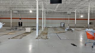 Exploring An Abandoned Big Lots