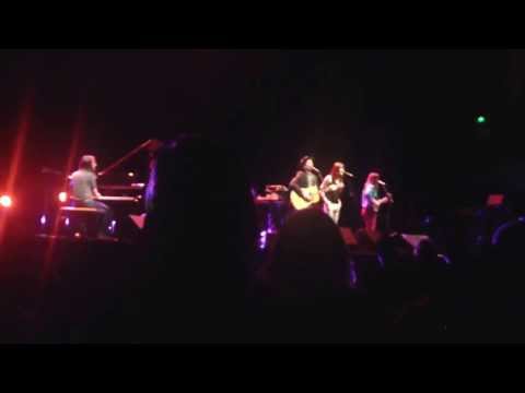 Beck- live in Paris feat Charlotte Gainsbourg