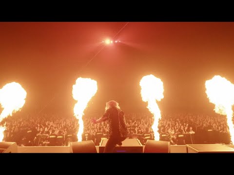 MAN WITH A MISSION 「REACHING FOR THE SKY」(Live at Kアリーナ横浜）