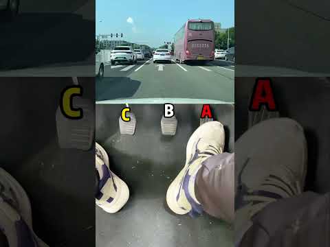 Novice drivers must learn the emergency braking method of manual transmission cars! #car #driving