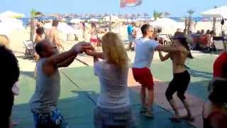 preview picture of video 'Salsa cubana beach party KATARINA CULIC & PATRICK PFAVAYI afrocuban salsa festival 05/17'