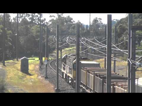 PACIFIC NATIONAL NR119/31 ON 7MB4 AT EASTHILLS 26/5