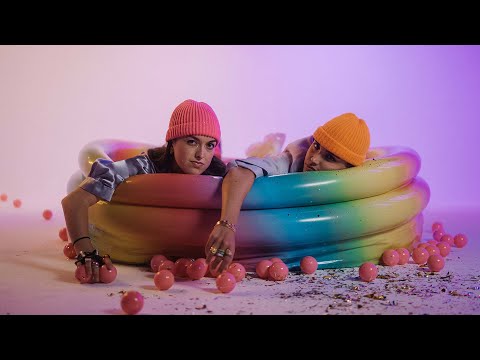 MARLENA - 'Muñequita de cristal'  (videoclip oficial)