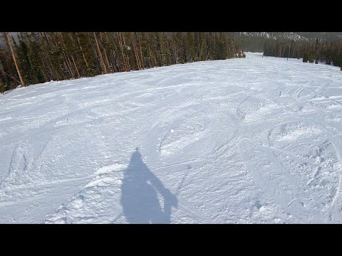 A Morning Skiing at Maverick Mt.