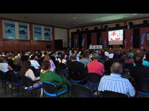 Varios centenares de vecinos disfrutan del documental del CD Tinajo por su 50º aniversario