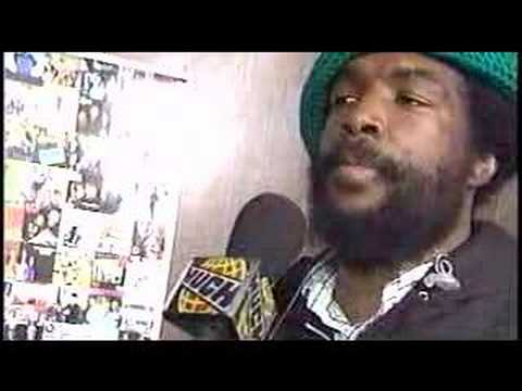 Nardwuar vs. The Roots pt 1 of 4