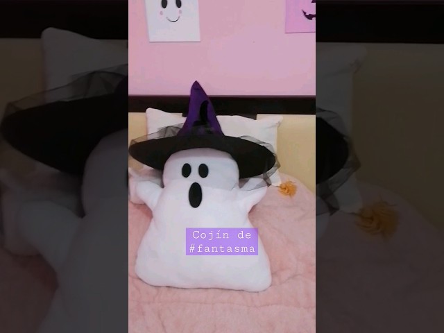 Vídeo relacionado con Happy Halloween - Juego de 4 fundas de almohada decorativas con diseño de bruja y fantasma, para truco o trato, funda de cojín de calabaza de Halloween, almohada decorativa para sofá, hogar,