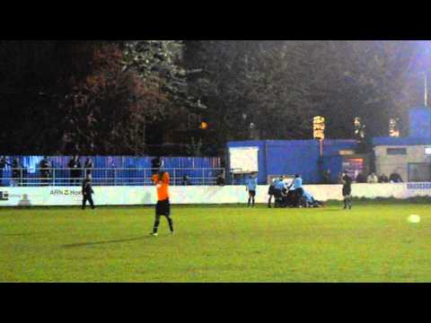Barkingside 4-3 Waltham Forest.  Ryman Isthmian Division 1 North.  Mon14Apr2014