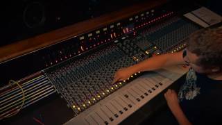 1. Neve Tutorial - To tape / from tape signalflow