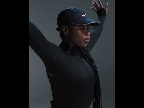 Urmăriți videoclipul