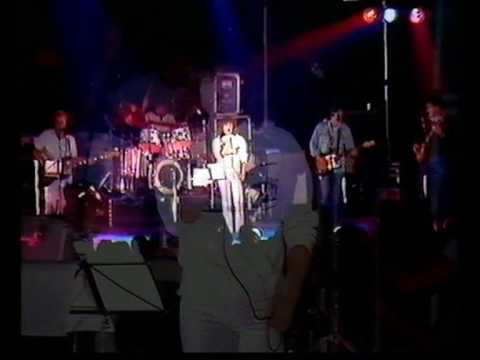 Air bubble - Live optreden ijsselhal Zwolle '85 deel 3