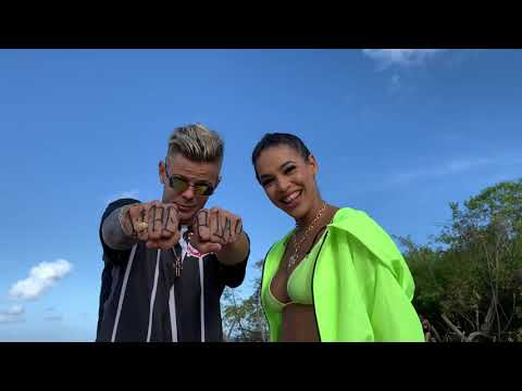 LIPE PLAY E MC LIA - CARINHA DE MALVADA - CLIPE OFICIAL