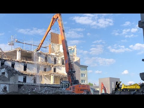 LIEBHERR 954C HIGH REACH DEMOLITION MACHINE in Salzburg #liebherr #demolition #heavyequipment