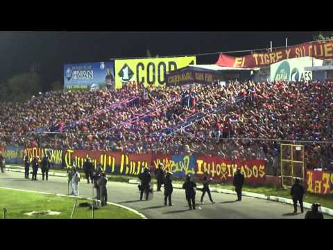 "Turba Roja - Recibimiento Contra los putos... 22/02/14" Barra: Turba Roja • Club: Deportivo FAS