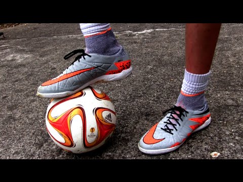 Nike Elastico Hypervenom Phantom 2 II Test - Indoor Proximo X | Footballskills98