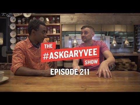 , title : 'Marcus Samuelsson, Restaurant Marketing & Trends in Food | #AskGaryVee Episode 211'