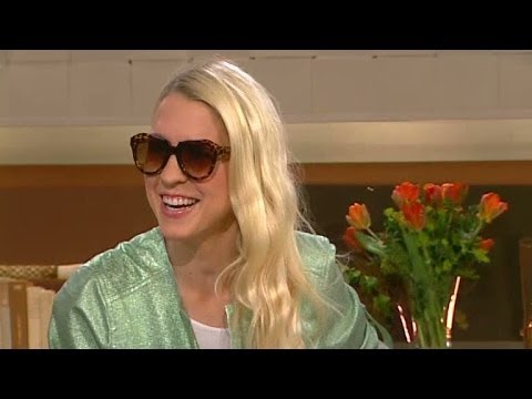 Vårens solglasögonmode med Emilia de Poret  - Nyhetsmorgon (TV4)