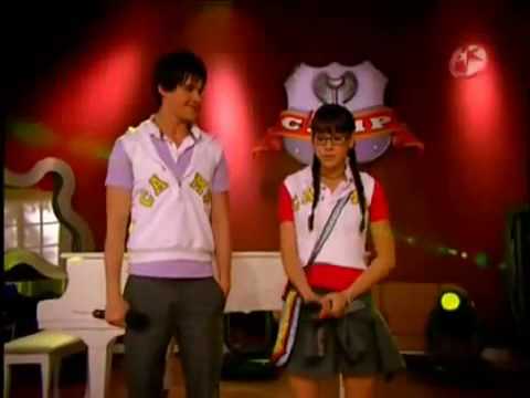 Ahora Que Estamos Solitos - Danna Paola